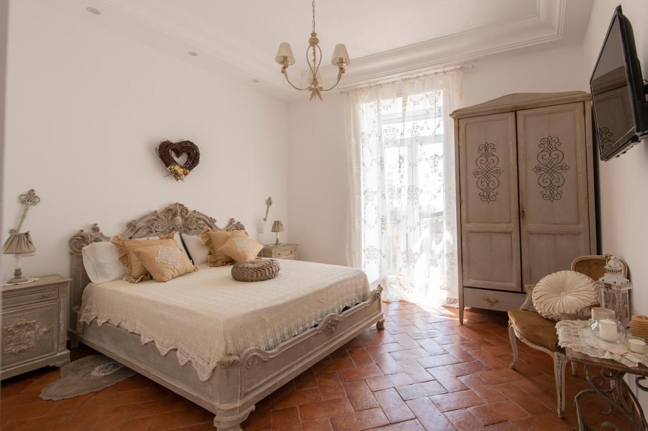 Dimora Mazzarino Apartment Наполи Екстериор снимка